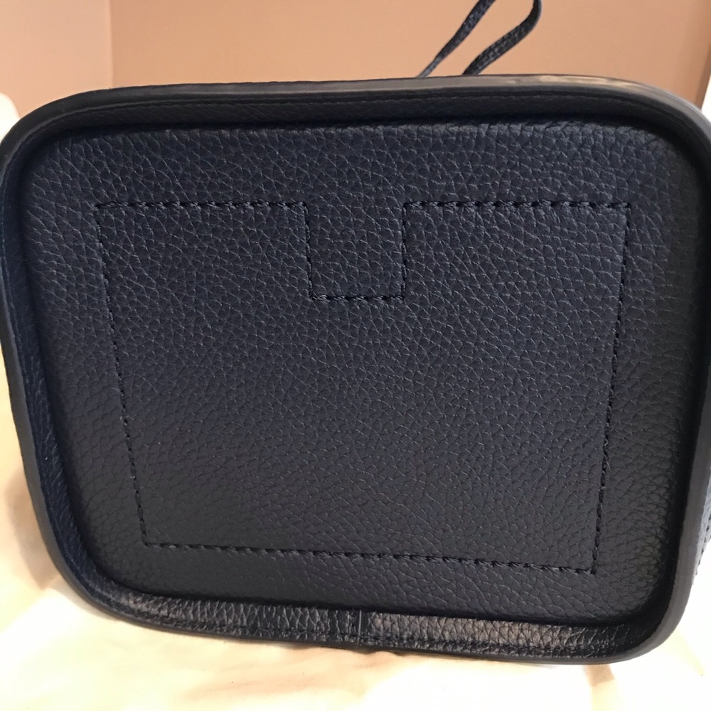 Tory Burch Navy Shearling Bucket Bag with Cream and Forest Green Stripes - Picture 4 of 12
